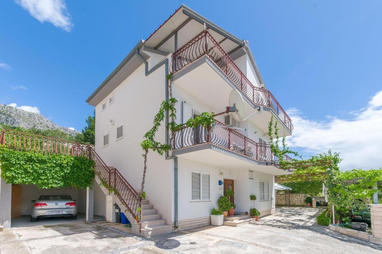 Villa Maria Есенице Экстерьер фото